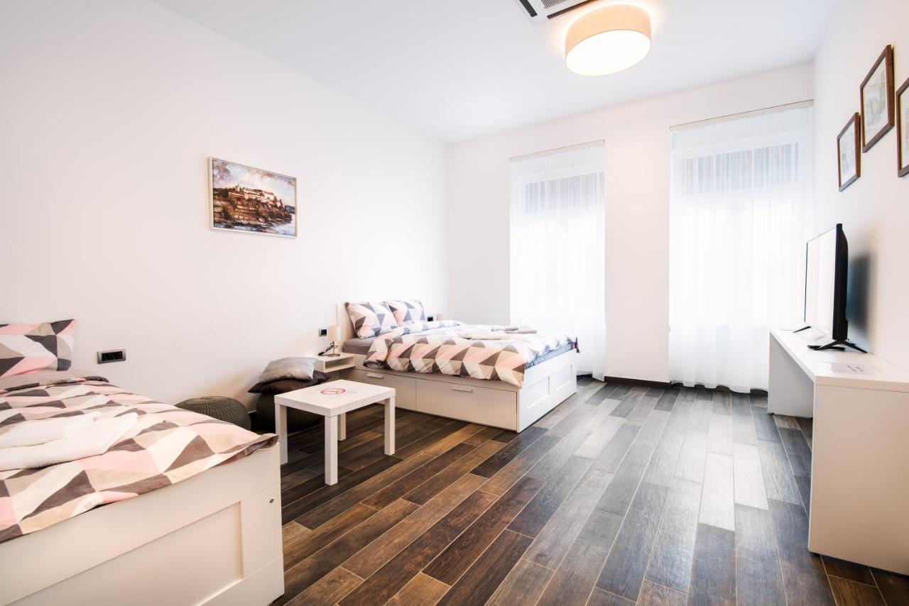 Apartmani Sterija Nowy Sad Zewnętrze zdjęcie