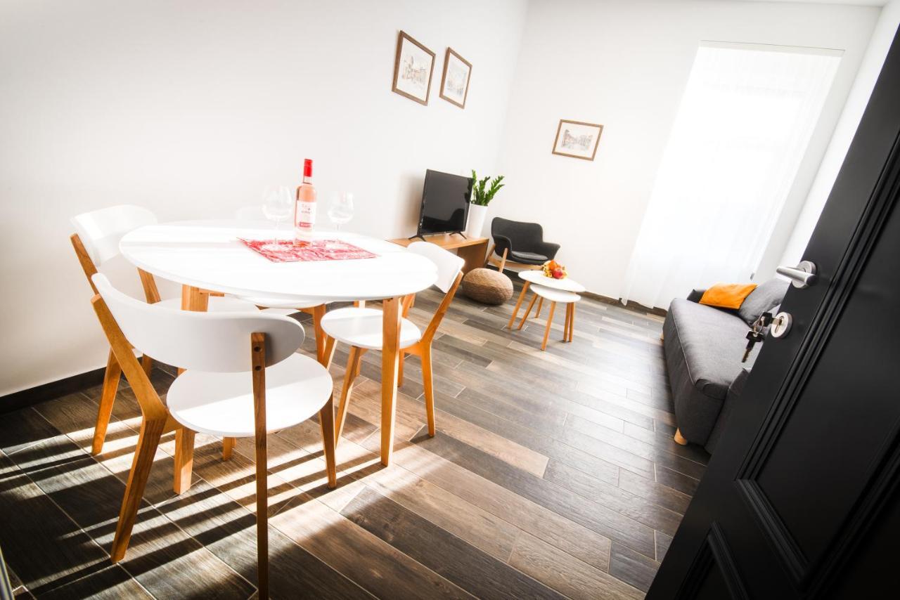 Apartmani Sterija Nowy Sad Zewnętrze zdjęcie